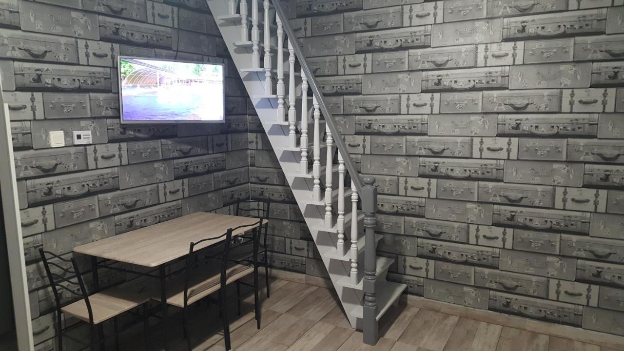 Illaberek Apartmanok Hajdúszoboszló المظهر الخارجي الصورة
